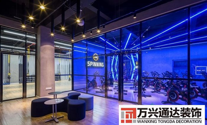 家庭小型健身房裝修效果圖個人健身房裝修效果圖